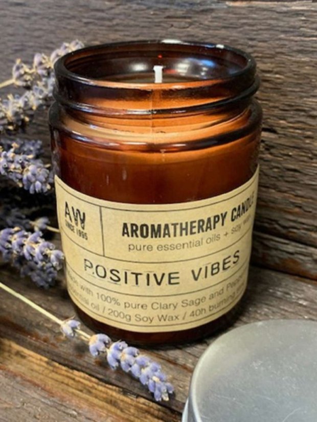 Aromaterapeutická sójová sviečka - Pozitívne vibrácie (šalvia a mäta)